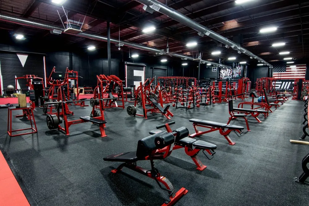 Athlete in a focused training session with a personal trainer in Temecula